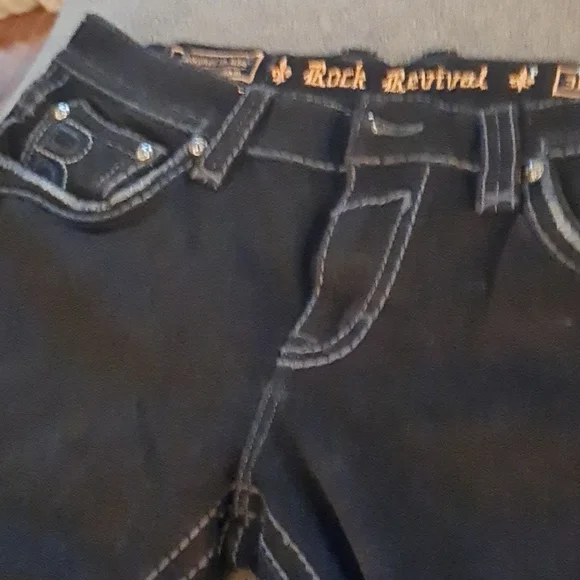 Rock revival - Picture 2 of 2